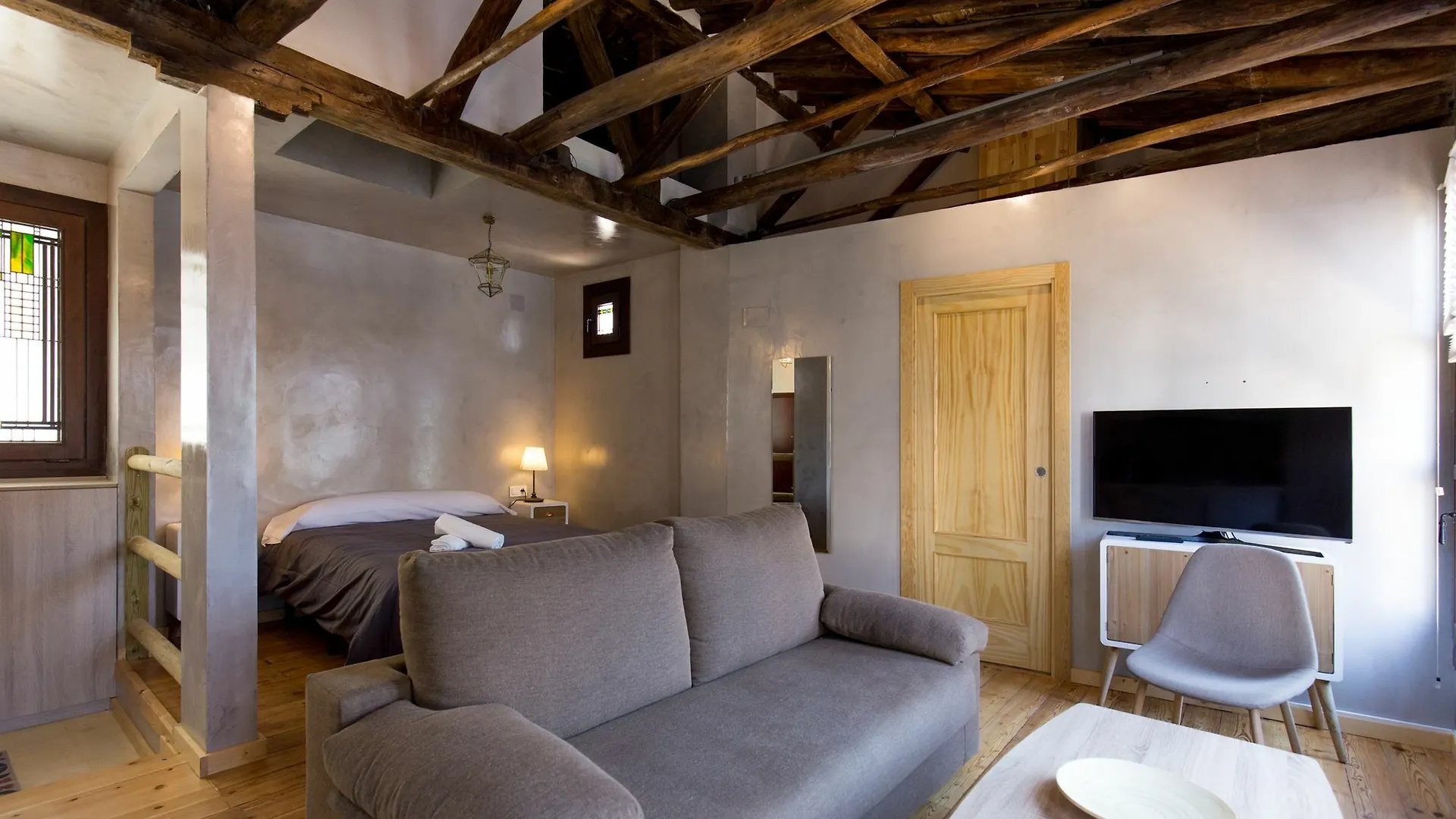 Apartment Los Lobos Suites Apartamentos Granada